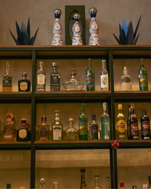 Καίσαρας Μπαρ - Kaisaras Bar