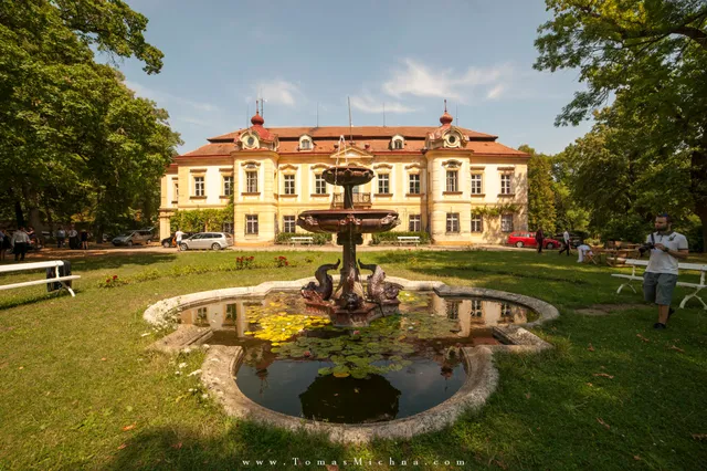 Zámek Lechovice - Château Lechovice