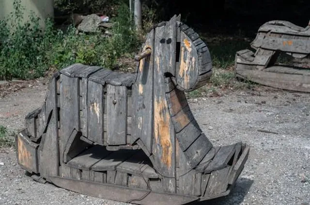 Sleeping Louis (Thomas Dambo) nr. 12