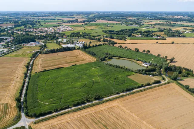 Labyrinthe en Vendée Vallée - LES HERBIERS