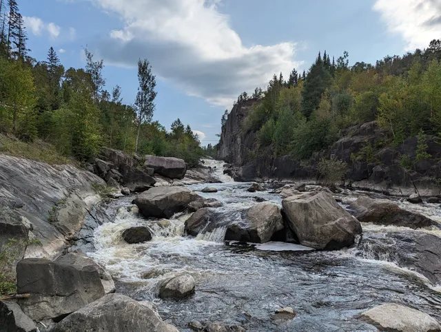 Rivière-du-Moulin Trail