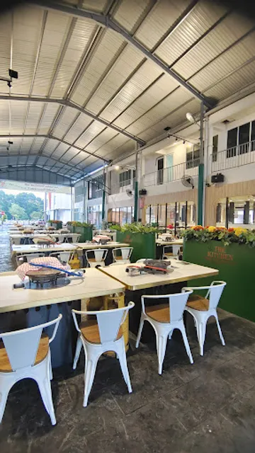 The Kitchen BBQ & Steamboat Kch