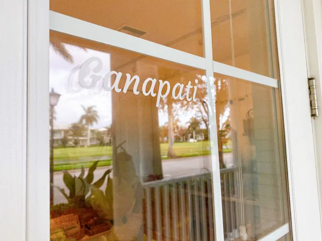 Ganapati Crafts Co.