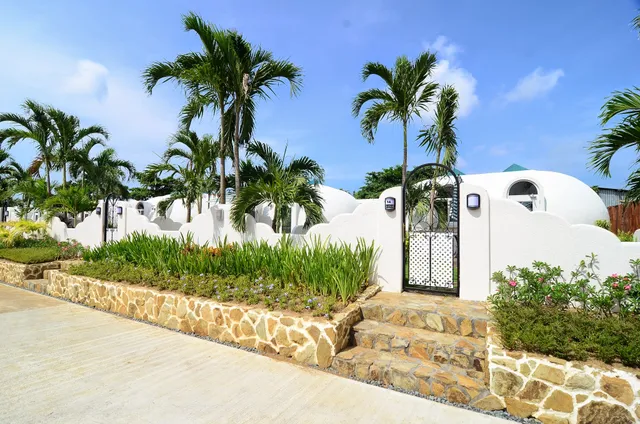 Onyx Resort and Casino