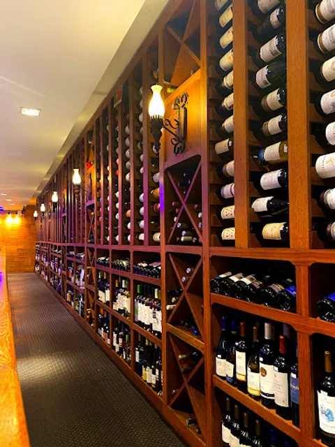 Rondo Frios Delicatessen