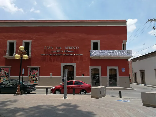 La Casa del Rebozo