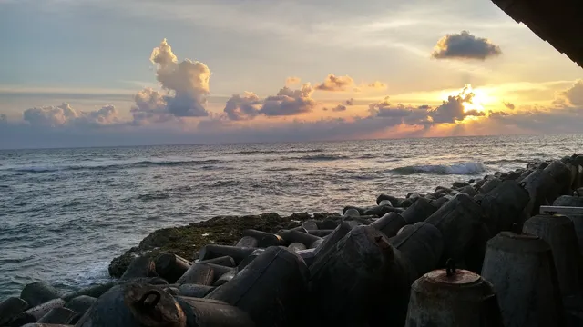 Pantai Ujung Karang