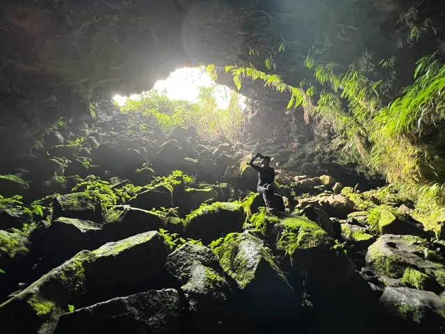 Quần thể hang động - núi lửa Chư Blúk