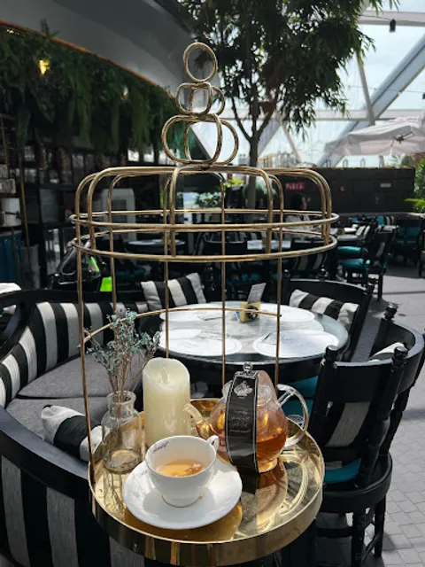 Arteastiq (Jewel Changi Airport)