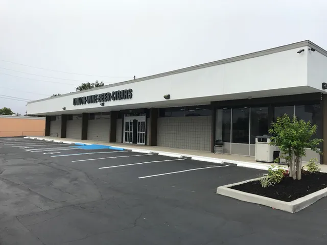 Luekens Wine & Spirits