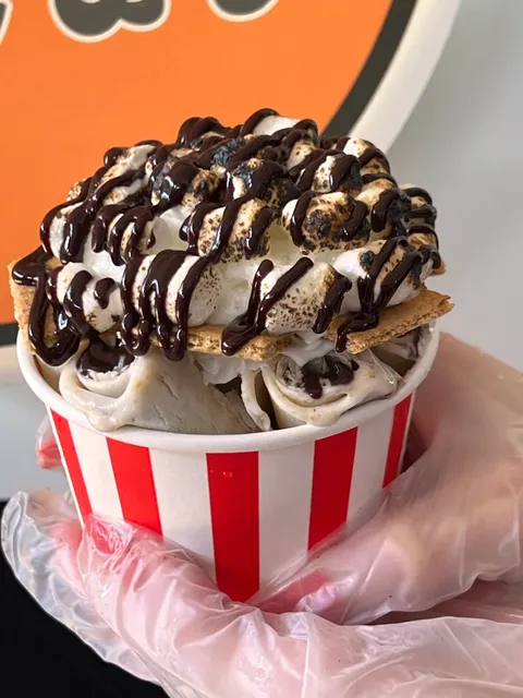 Mojo Ice Cream and Treats