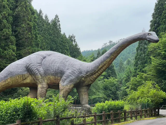 コバラドウクツキョウリュウランド