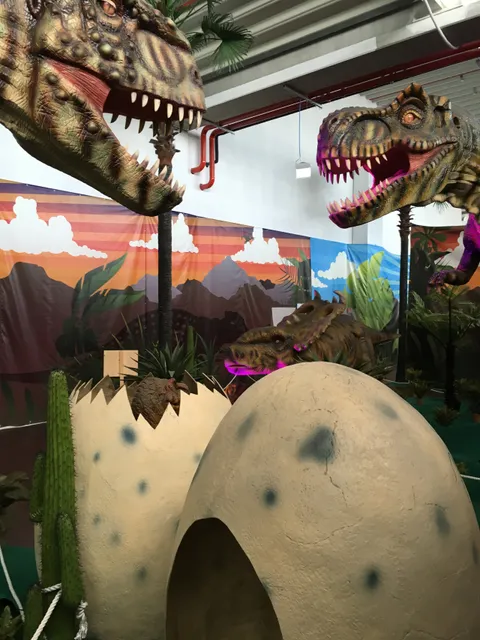 DINO PARK INTERACTIVE DINOSAURS