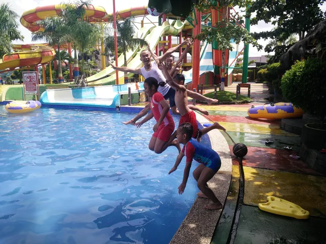 Waterboom Pesona Modern