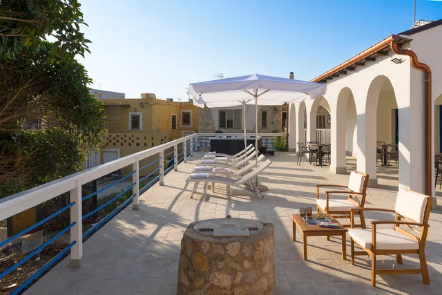 Dipintodiblu Charming House