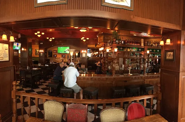 Bar Louie - Nashville