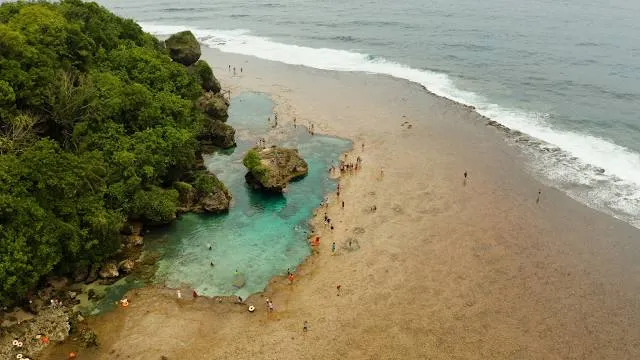 Magpopongko Rock Pools and Flats