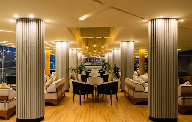 Tease Bar - Vivanta Bengaluru, Whitefield