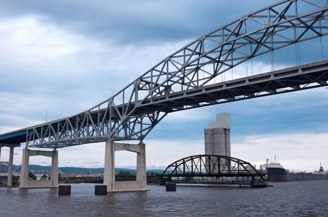 Oregon-Washington Bridge