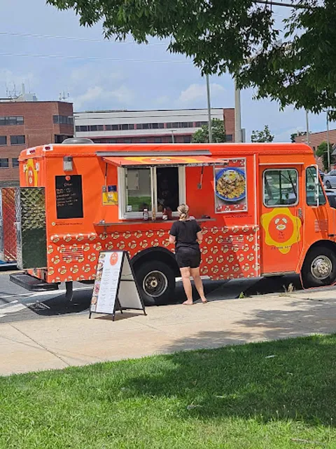 Put a Egg on it Food Truck