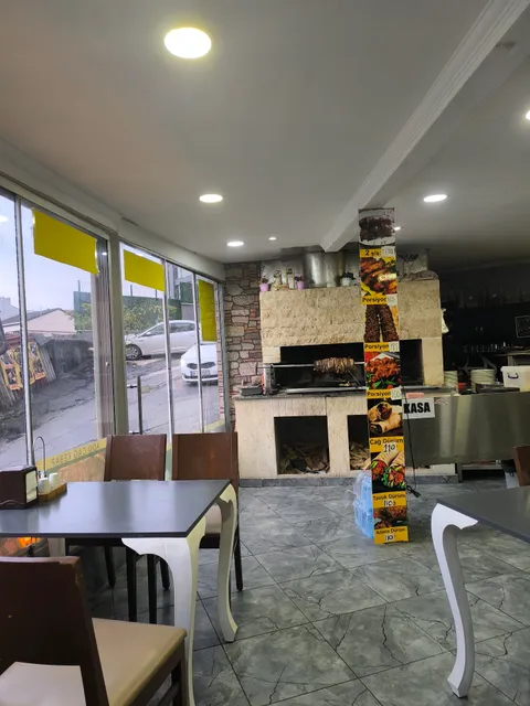 Ado'nun Yeri Erzurum Cağ kebabı