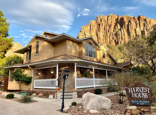 Harvest House Bed & Breakfast