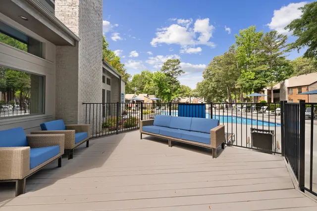 Regatta at Lake Lynn Apartments