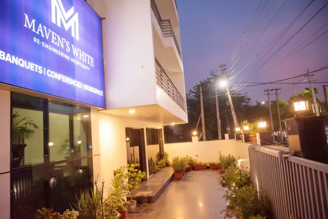 Hotel Mavens White - Near Artemis Hospital