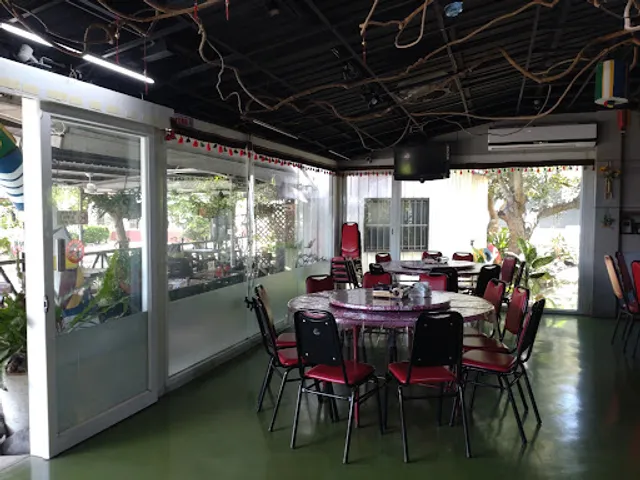 Glass Garden Restaurant