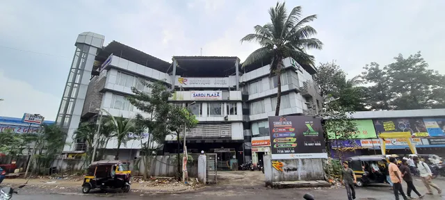 Collection O Lodha Experia Mall Dombiwali Formerly RR Suites