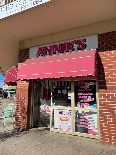 Annies Old Fashioned Ice Cream Parlour