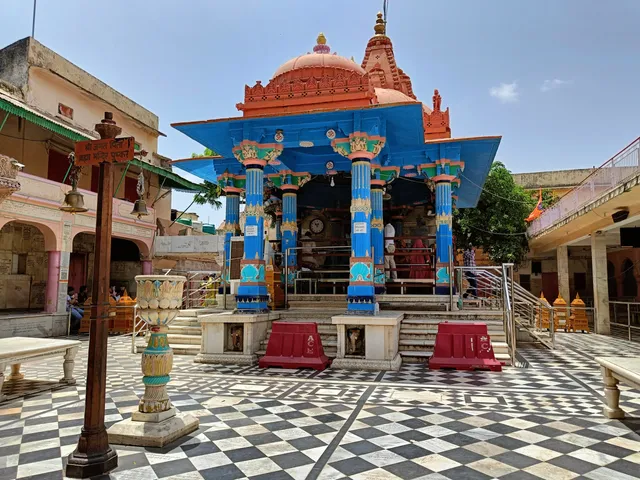 पुष्कर मंदिर