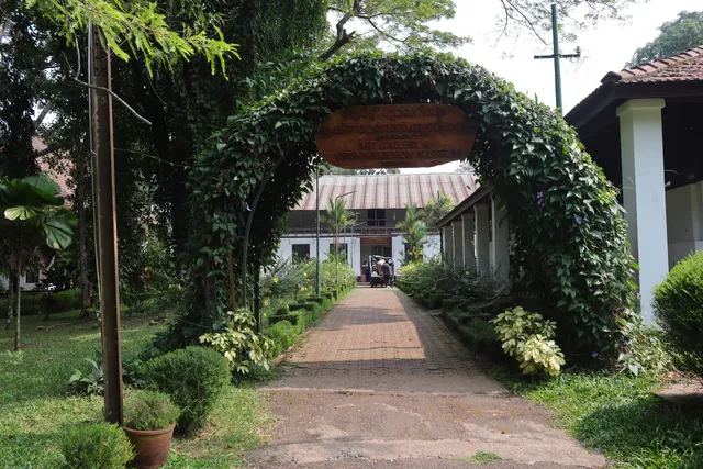 Art Gallery And Krishna Menon Museum
