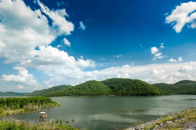 Tamahara Lake