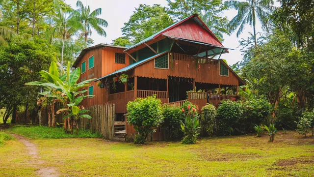 Hostal Búho Amazonas tours