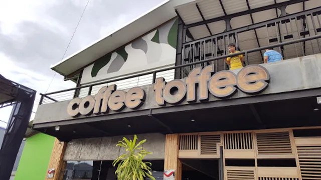 Kingdom Foodcourt & Coffee Toffee