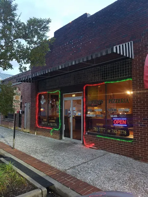 Castillo's Pizzeria