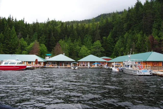 Knight Inlet Lodge