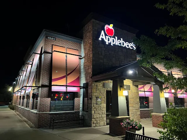 Applebee's Grill + Bar