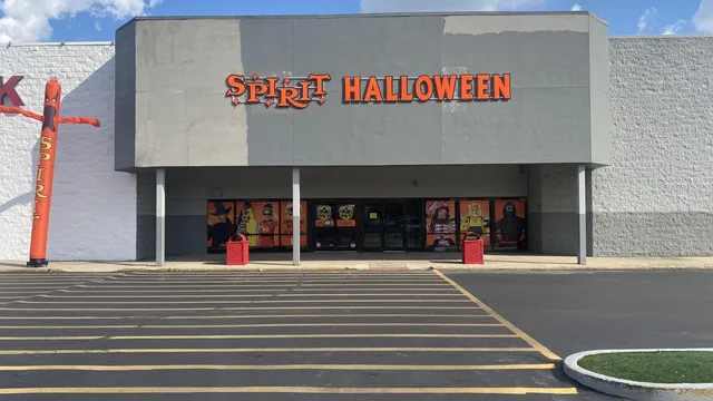Spirit Halloween