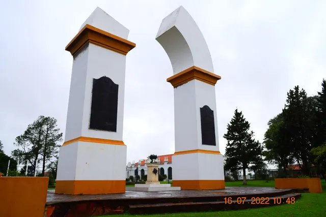 Arco Trunco a los heroes de Malvinas