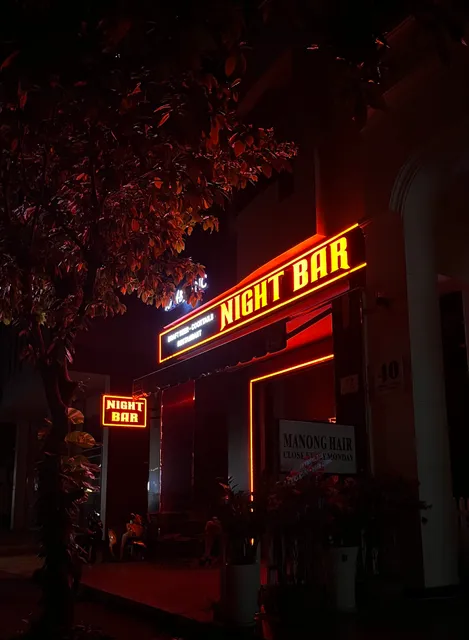 NIGHT BAR