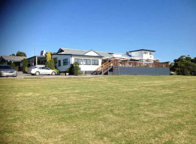 Marlo Caravan Park and Motel