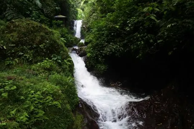 Air Terjun Bertingkat