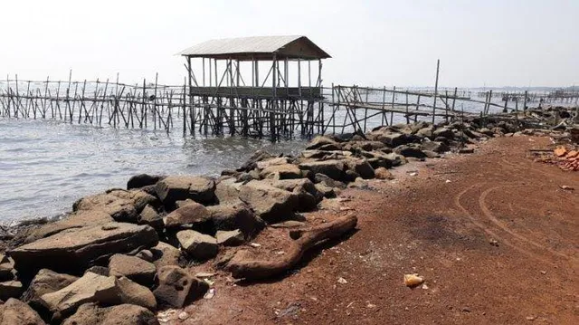 Pantai Karang Serang