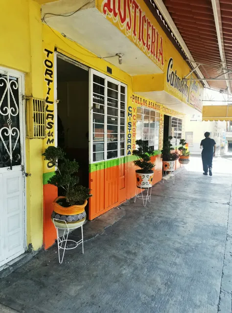 POLLOS ASADOS CARMELITA