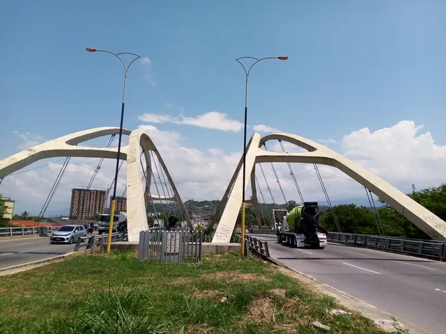 Bridge Antonia Santos