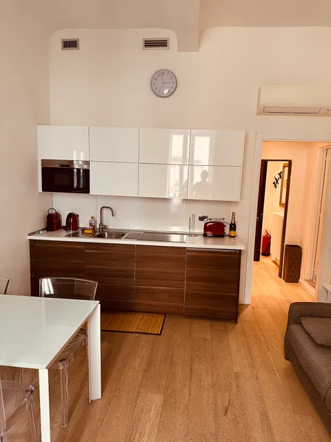 OPERA19 LUXURY APARTMENT