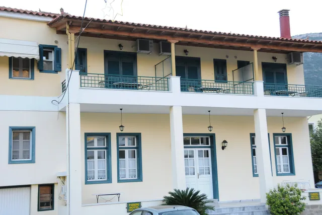 Costa-Rini Hotel and Costarinis Rooms