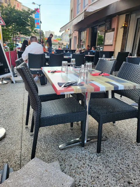 Restaurant Cuisine En Scène